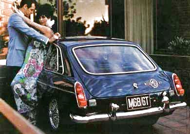 Is this a James Bond look-a-like?